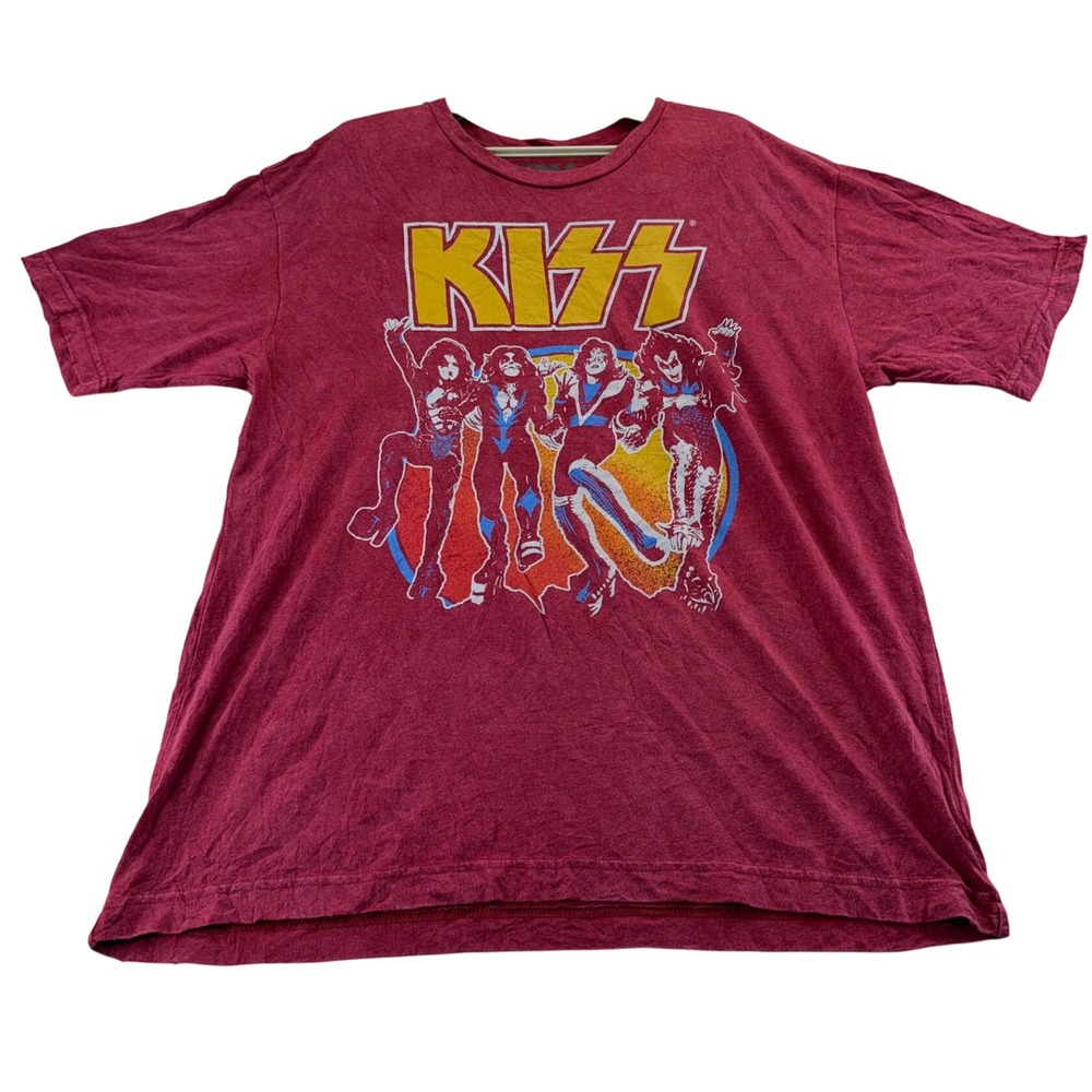 KISS T-Shirt Mens Medium Red Greatest Hits Band Graphic Vintage Style Tee